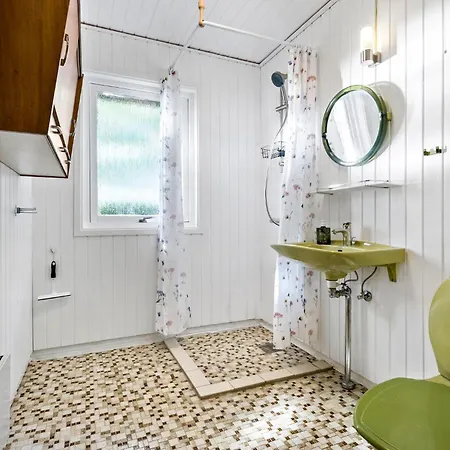 3 Bedroom Lovely In * Hong