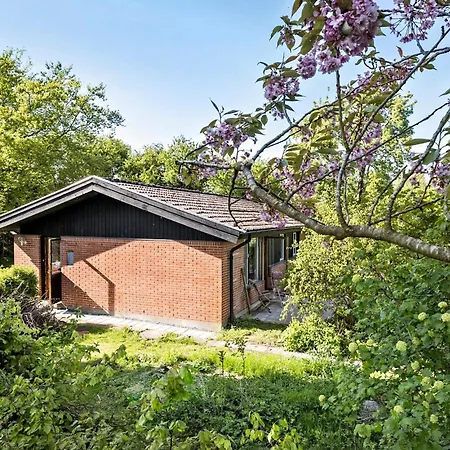 3 Bedroom Lovely In Ferienhaus Hong